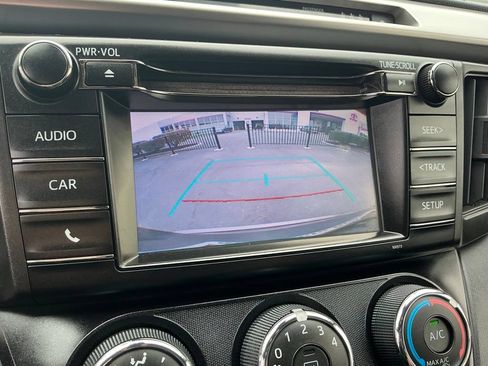 Used 2018 Toyota RAV4 LE w/ All Weather Liner Package AWD/4WD image 24