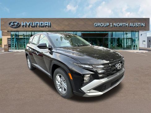New 2026 Hyundai Tucson SE image 3