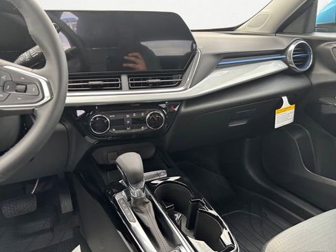New 2026 Chevrolet Trax LT image 11