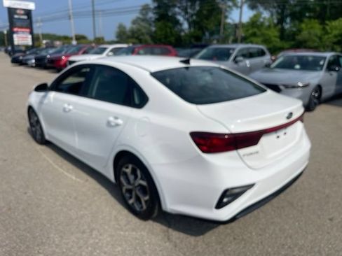 Used 2021 Kia Forte LXS FWD image 12