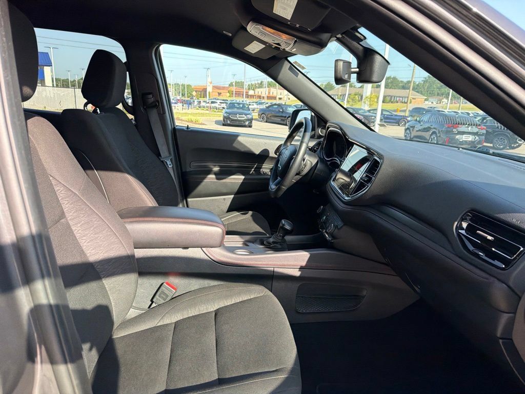 Used 2025 Dodge Durango GT AWD/4WD image 26