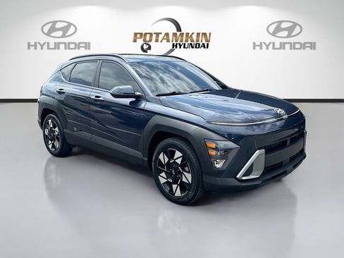 Certified 2024 Hyundai Kona SEL FWD image 3