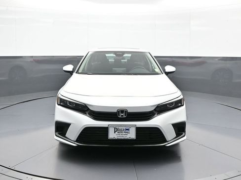 Used 2024 Honda Civic EX image 2