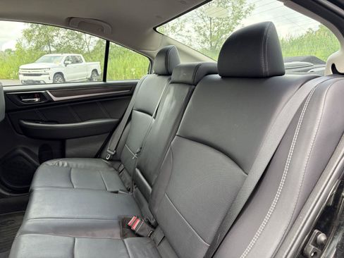 Used 2018 Subaru Legacy 2.5i Limited AWD/4WD image 9