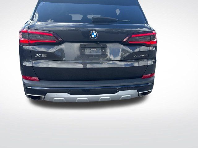 Used 2023 BMW X5 xDrive40i AWD/4WD image 4