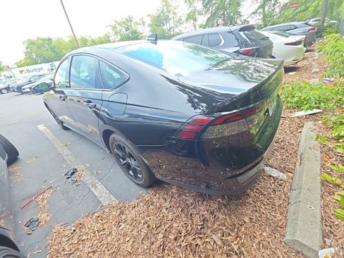 Used 2025 Honda Accord SE image 7