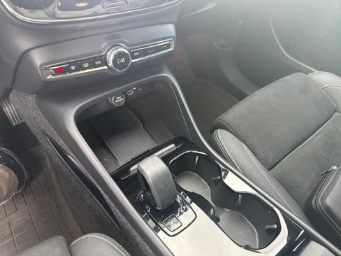 Used 2023 Volvo C40 P8 Recharge Ultimate w/ Protection Package Premier AWD/4WD image 11