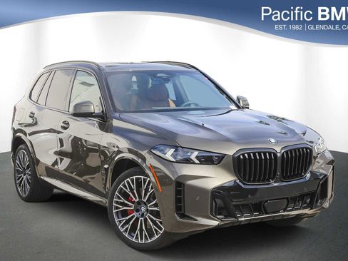 New 2026 BMW X5 xDrive40i w/ M Sport Package image 1