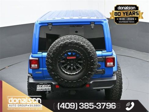 Used 2022 Jeep Wrangler Unlimited Sahara w/ Cold Weather Group image 21