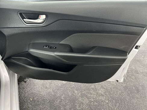 Used 2020 Hyundai Accent SE image 32