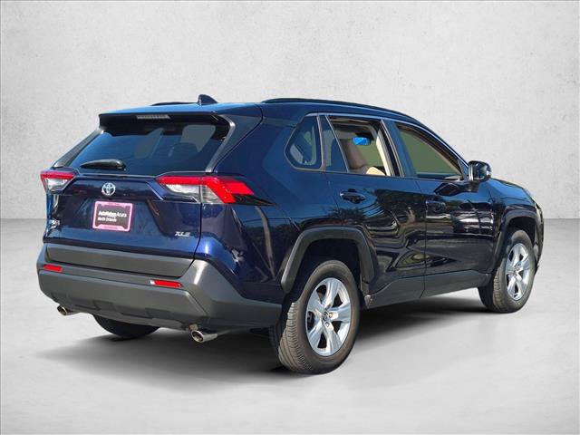 Used 2020 Toyota RAV4 XLE FWD image 5