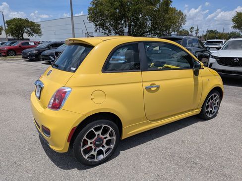 Used 2013 FIAT 500 Sport w/ Beats Audio Pkg FWD image 4