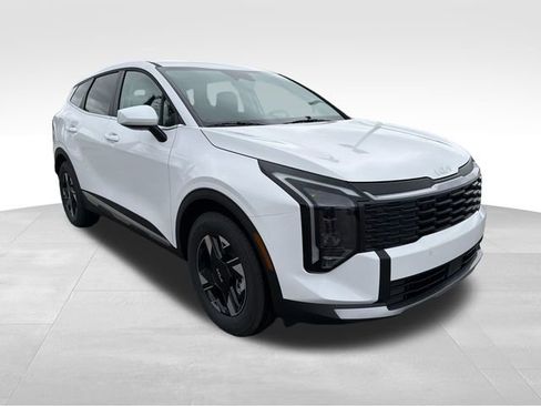 New 2026 Kia Sportage LX FWD image 1