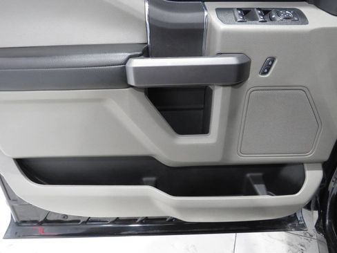 Used 2019 Ford F150 XLT w/ Trailer Tow Package RWD image 20