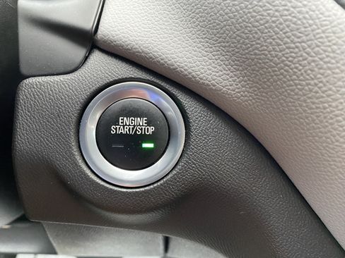 Used 2024 Chevrolet Equinox LS FWD image 27