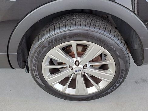 Used 2019 Ford Explorer Limited w/ Class III Trailer Tow Package image 37