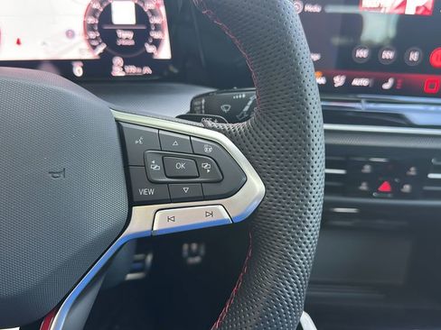 New 2026 Volkswagen GTI SE FWD image 22
