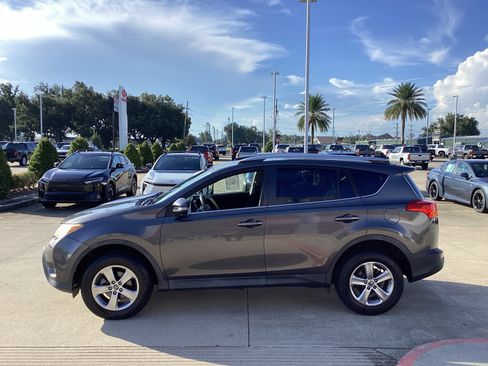 Used 2015 Toyota RAV4 XLE FWD image 4