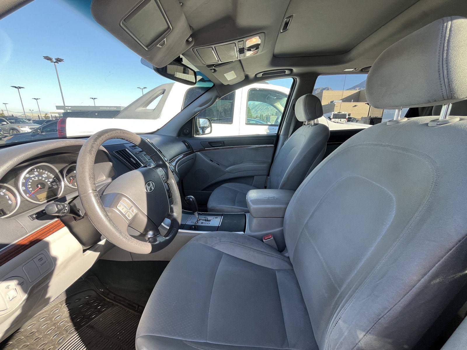 Used 2012 Hyundai Veracruz GLS w/ Premium Pkg AWD/4WD image 7