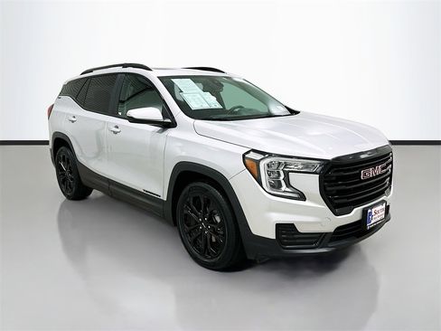 Used 2022 GMC Terrain SLE w/ Driver Convenience Package image 33
