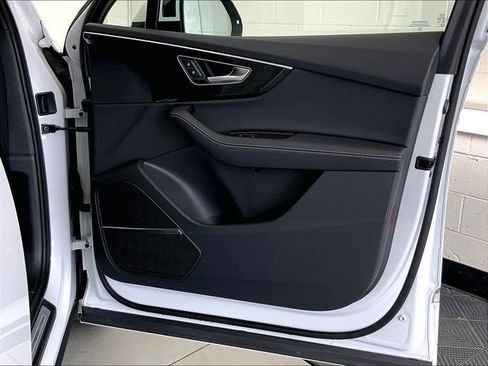 Used 2025 Audi Q7 3.0T Premium Plus w/ Premium Plus Package image 24