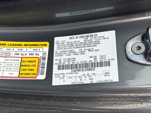 Used 2025 Ford Mustang GT Premium RWD image 21