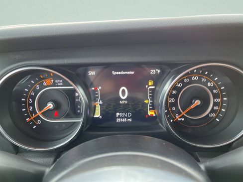 Used 2022 Jeep Wrangler Unlimited Sahara w/ LED Lighting Group image 34