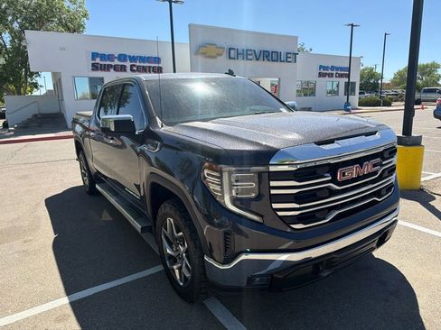 Used 2023 GMC Sierra 1500 SLT w/ SLT Convenience Package AWD/4WD image 3
