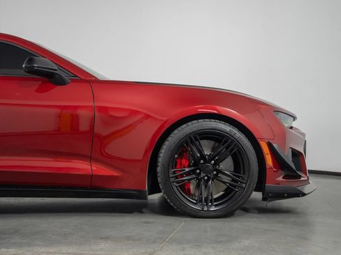 Used 2018 Chevrolet Camaro ZL1 RWD image 18