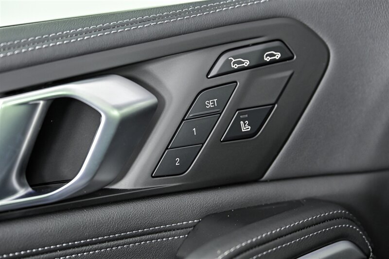 Used 2026 BMW X6 M Competition AWD/4WD image 14