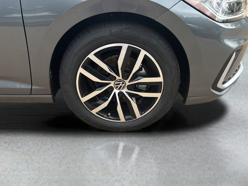 New 2026 Volkswagen Jetta SE FWD image 9