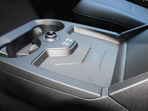 Used 2025 BMW iX M60 image 29