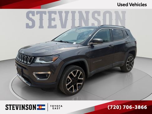 Used 2018 Jeep Compass Limited w/ Navigation Group AWD/4WD image 1