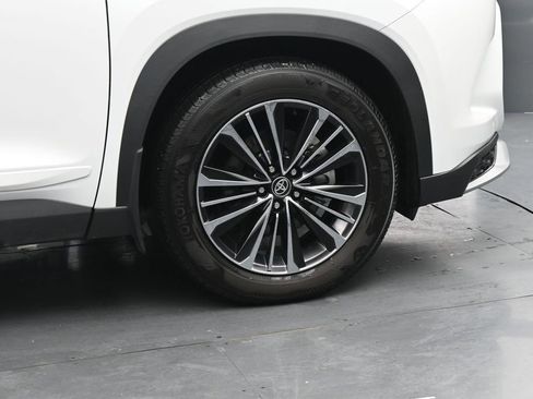 Used 2025 Toyota Grand Highlander AWD Hybrid image 11