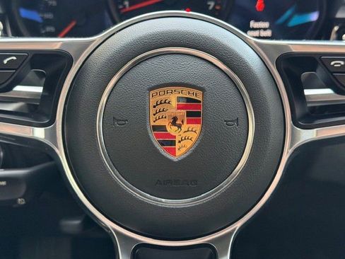 Used 2019 Porsche Macan image 31