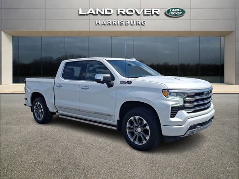 Used 2024 Chevrolet Silverado 1500 High Country w/ Technology Package AWD/4WD image 5