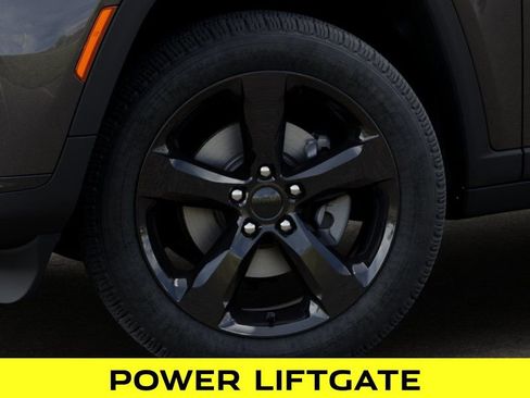 New 2025 Jeep Grand Cherokee L Limited w/ Black Appearance Package image 8