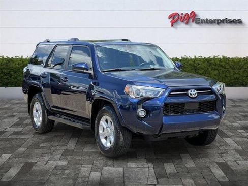 Used 2022 Toyota 4Runner SR5 RWD image 6