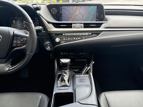 Used 2021 Lexus ES 250 w/ Premium Package AWD/4WD image 30