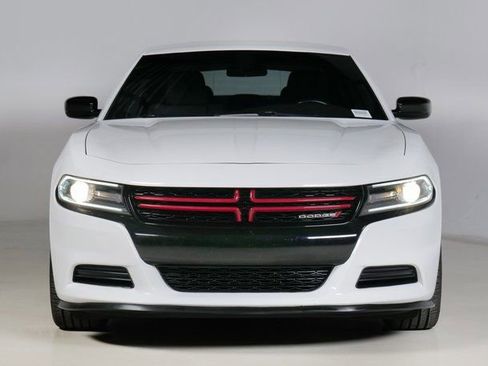 Used 2019 Dodge Charger SXT image 8