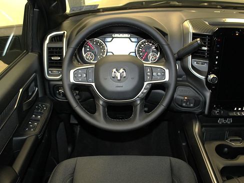 New 2026 RAM 2500 Big Horn AWD/4WD image 12