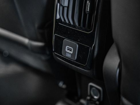 New 2026 Jeep Compass Latitude image 32