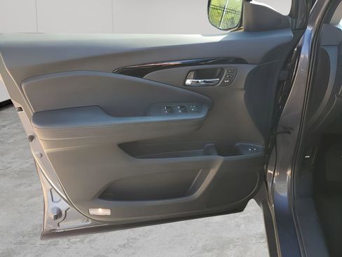 Used 2022 Honda Pilot Touring image 26