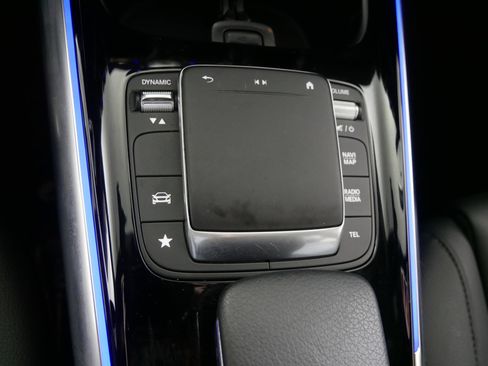 Used 2023 Mercedes-Benz GLA 250 4MATIC image 29