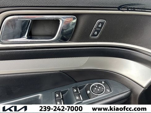 Used 2016 Ford Explorer XLT w/ Equipment Group 202A image 16