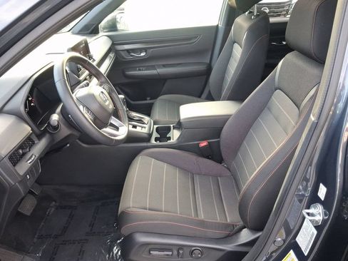 Used 2025 Honda CR-V Sport image 17
