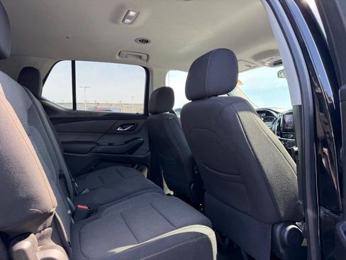 Used 2020 Chevrolet Traverse LT FWD image 10