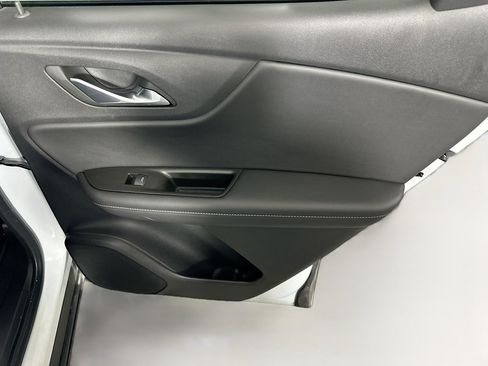 Used 2025 Chevrolet Blazer LT image 27