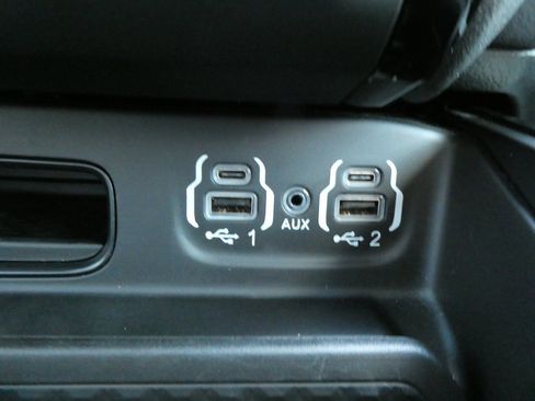 Used 2024 RAM 1500 Big Horn image 24