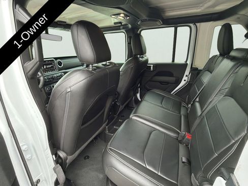 Used 2023 Jeep Wrangler Unlimited Sahara w/ Cold Weather Group AWD/4WD image 39